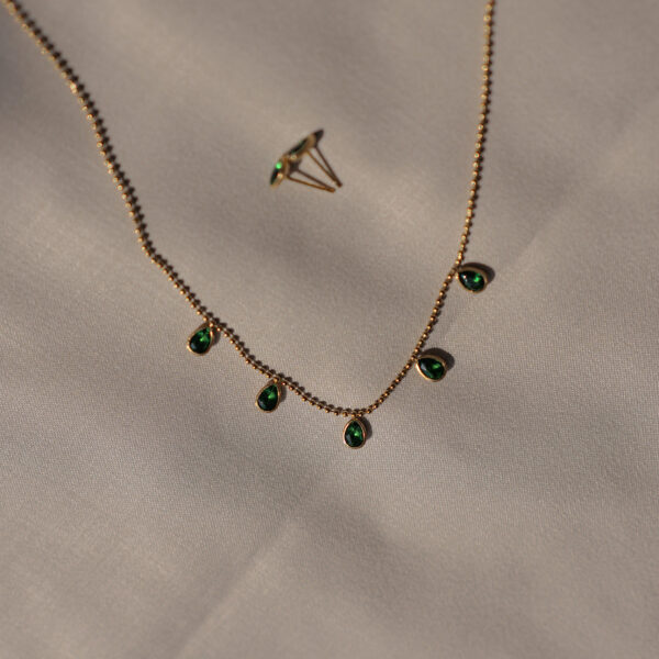 18K Gold Green Stone Studded Chain with Stud Earrings