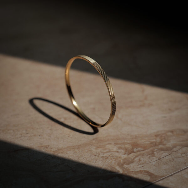 Luxe Golden Lines Bangle