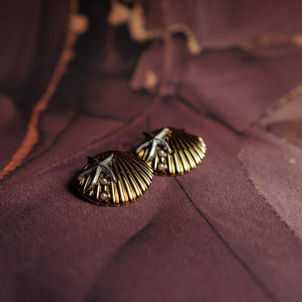 Starfish & Shell Gold Earrings