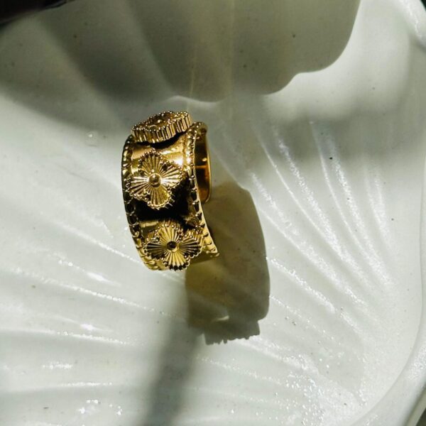 18K Flower clove Adjustable Ring